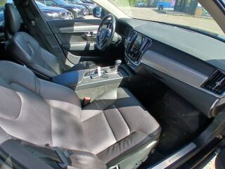 Volvo V90 MOMENTUM 2.0 TDi 140kW