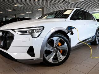 Audi e-tron S-LINE SAFETY PRO VIRTUAL+ 360 QUATTRO 55 158кВ