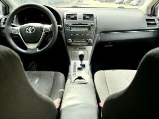 Toyota Avensis Linea Sol ATM 1.8 108kW