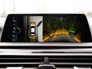 BMW 750 i xDrive M-Sportpakett 4.4 330kW