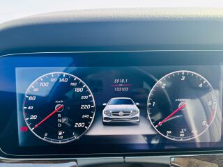 Mercedes-Benz E 220 2.0 R4 143kW