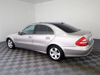 Mercedes-Benz E 320 Avantgarde ATM 3.2 165kW