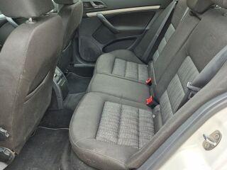 Skoda Octavia 4X4 Ambiente ATM 2.0 TDI 103кВ