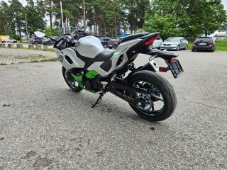 Kawasaki Ninja 7 Hybrid 51kW