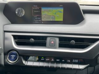 Lexus UX 250h 2.0 112кВ