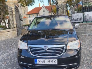 Chrysler Town & Country Lancia Voyager reg tasu makstud 3.6 208kW