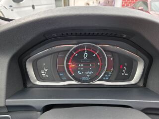 Volvo V60 Summum AWD Plug-In Hybrid Ice White 2.4 D5 158kW
