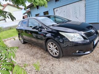 Toyota Avensis 2.0 112кВ