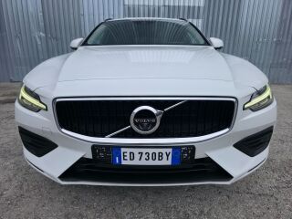 Volvo V60 Business Plus Ice White 2.0 D4 140кВ