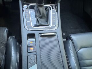 Volkswagen Passat R-Line 2.0 R4 140kW