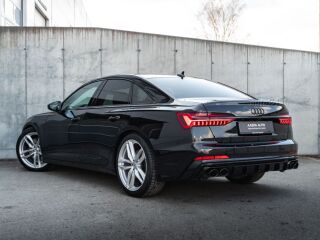 Audi A6 S-line 55TFSIe quattro 2.0 270kW