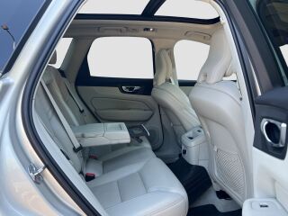 Volvo XC60 AWD Inscription Recharge Plug-In Hybrid 2.0 T8 223kW