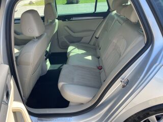 Skoda Superb 2.0 110kW