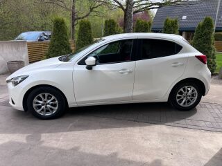 Mazda 2 1.5 66кВ