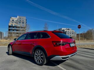 Skoda Superb Scout Combi 2.0 140kW