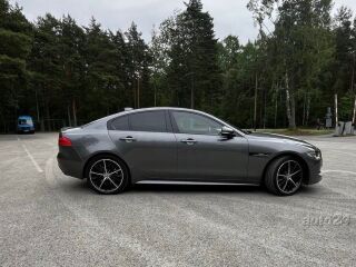 Jaguar XE 30t AWD R-Sport 2.0 221kW