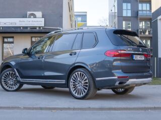 BMW X7 Individual XDrive30D Design Pure Excellence 3.0 195kW