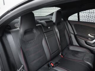Mercedes-Benz CLA 180 180 AMG line 1.3 100kW