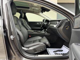 Volvo V60 Plus Dark R-Design Intelli Safe Luxury MY23 2.0 T8 Recharge Twin Engine Plug-in-Hybrid 335kW