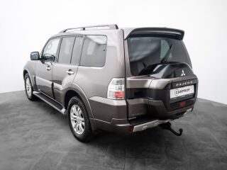 Mitsubishi Pajero Instyle Navi 4WD 3.2 140kW