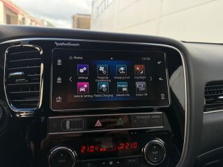 Mitsubishi Outlander Facelift Luxury 4WD PHEV 2.4 165кВ