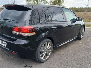 Volkswagen Golf 1.6 77kW