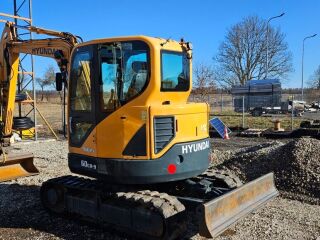 Hyundai Robex 60CR-9