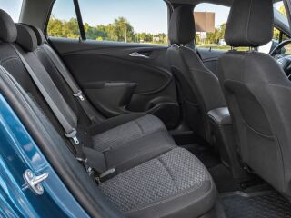 Opel Astra Sport Tourer 1.6 81кВ