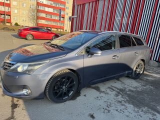 Toyota Avensis 2.0 91кВ