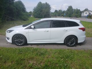 Ford Focus ST-Line 1.5 R4 88кВ