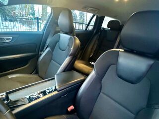 Volvo V60 R-Design 2.0 140kW