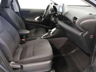 Toyota Yaris Active 68кВ
