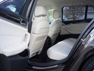 BMW 530 xDrive LuxuryLine 3.0 195кВ