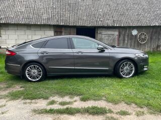 Ford Mondeo Vignale 2.0 110kW