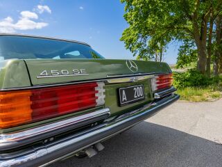 Mercedes-Benz 450 4.5 V8 185kW