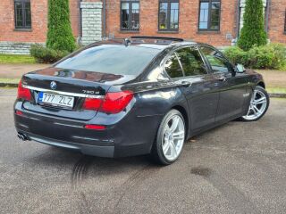 BMW 730 xDrive LCI M-sportpakett Shadowline 3.0 TDI 190kW