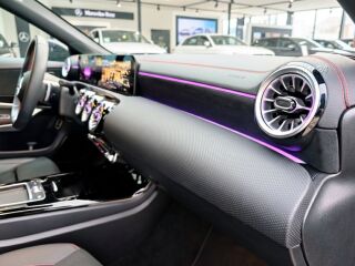 Mercedes-Benz CLA 200 AMG Night Package 1.3 120кВ