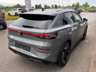 Volkswagen T-Roc R-Line 1.5 eTSI 110кВ