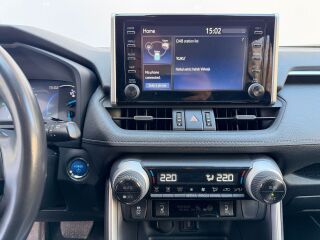 Toyota RAV4 Luxury Plus 131кВ