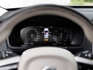 Volvo XC90 2.0 165kW