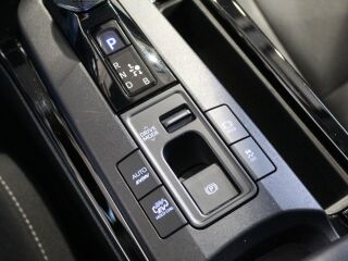 Toyota Prius Plug-in Hybrid Luxury 2.0 111кВ