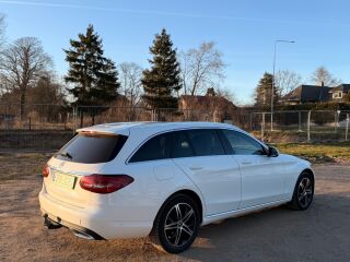 Mercedes-Benz C 220 2.0 143kW