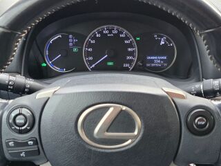 Lexus CT 200h 1.8 73кВ
