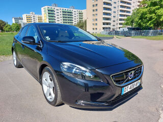 Volvo V40 SUMMUM XENIUM 1.6 T3 110кВ