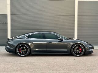 Porsche Taycan 4S Performance Battery Plus 420kW