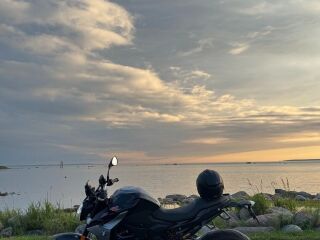 BMW F 900 R 77кВ