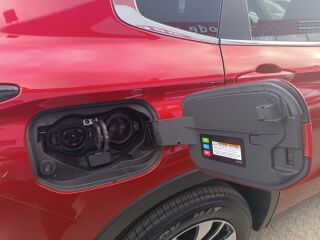 Mitsubishi Outlander Intense Plus 4WD 2.4 PHEV 225kW