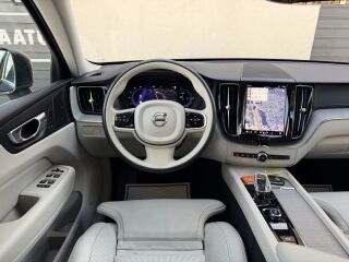 Volvo XC60 AWD Luxury Inscription FaceLift MY23 2.0 T8 Twin-Engine PLUG-IN-HYBRID LONG RANGE 335kW
