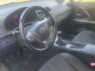 Toyota Avensis 2.0 112кВ