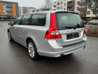 Volvo V70 2.4 151kW